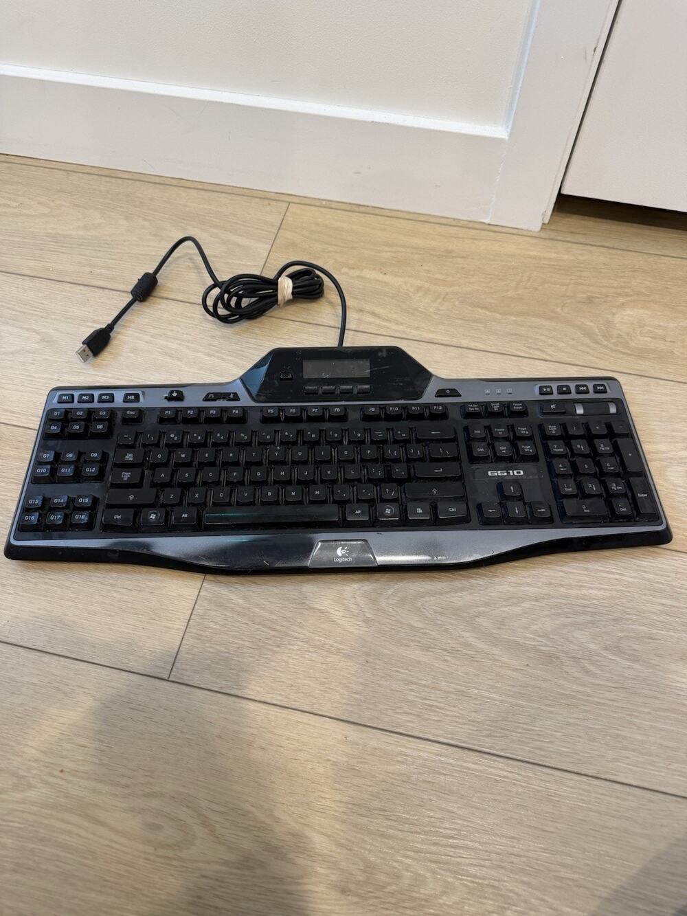 Logitech G510 Gaming Keyboard Y-U0010 Black Wired LCD GamePanel G-Keys